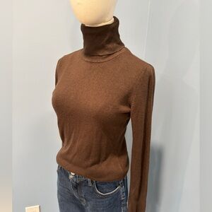 New York & Company Brown Turtleneck Sweater XS Fitted Long Sleeve Classic